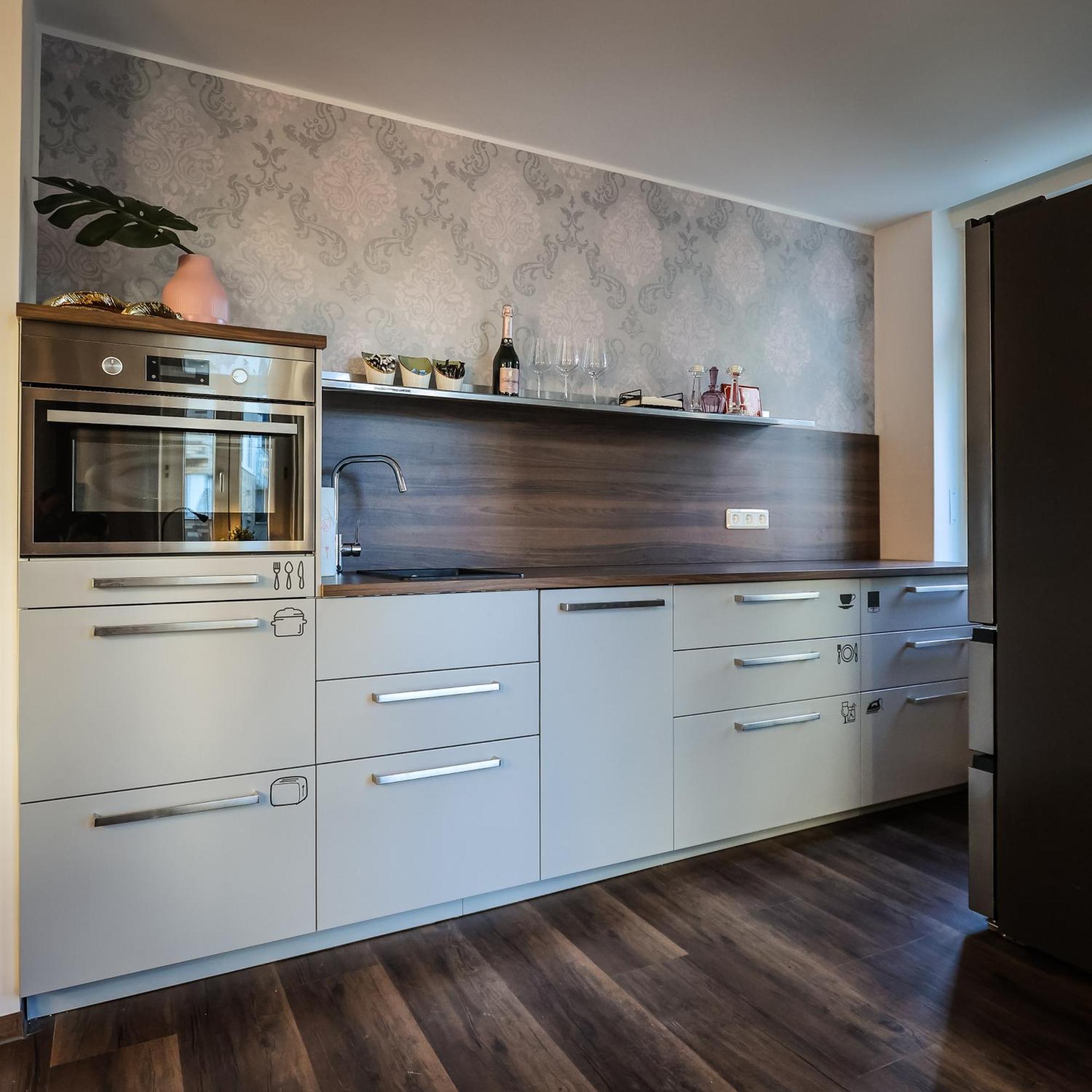 Bohnapartments Am Anger - Zentrum - Vollausstattung - Wlan Appartement *